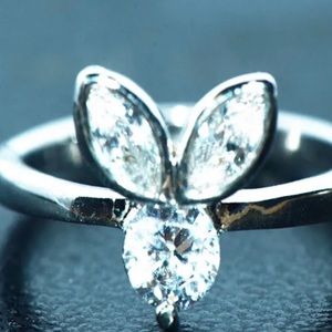 Women’s | Silver Crystal Rabbit Ring | Fashion Jewelry | Size 5